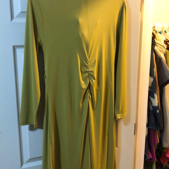 Dress - Picture 3 of 4